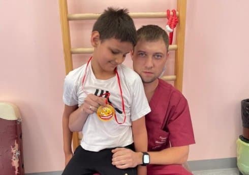 Артем Торопов прошел курс реабилитации с помощью благотворительного фонда «Анна Мария»