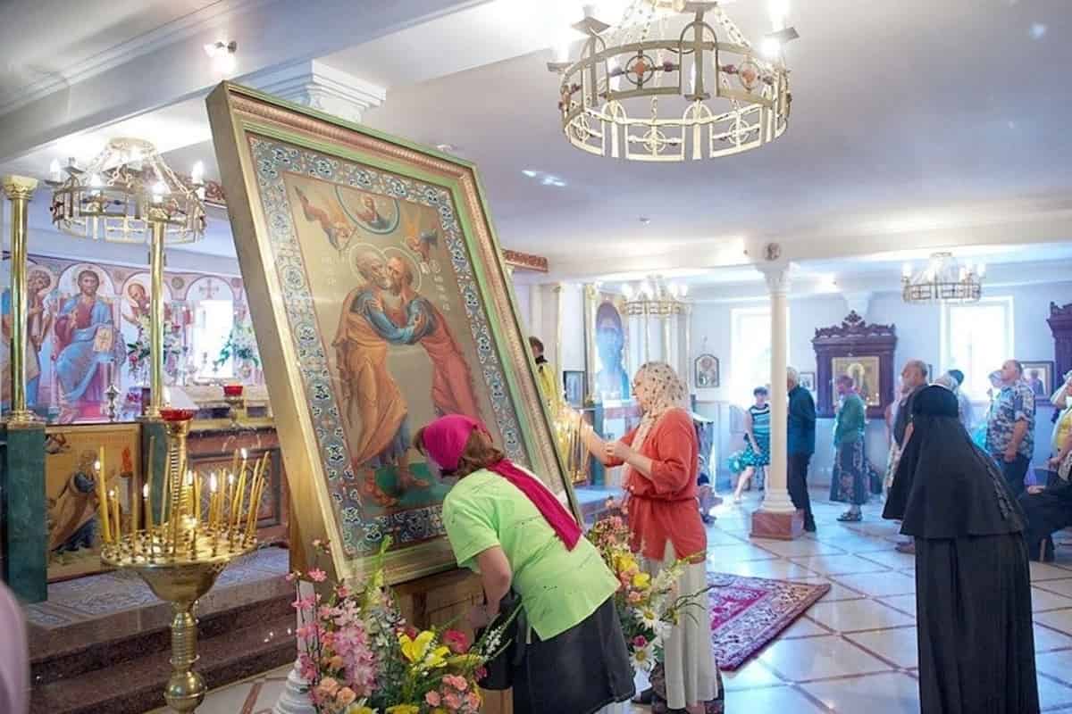 Петров пост в 2022 году: даты, традиции