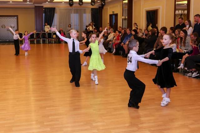 Фонд «Анна Мария» стал спонсором фестиваля бальных танцев в ДНР