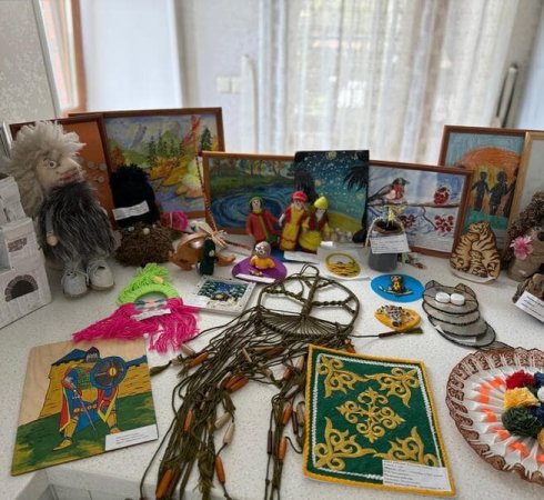 Новости. К нам в фонд поступили предметы детского творчества для ярмарки «Дети помогают детям!»