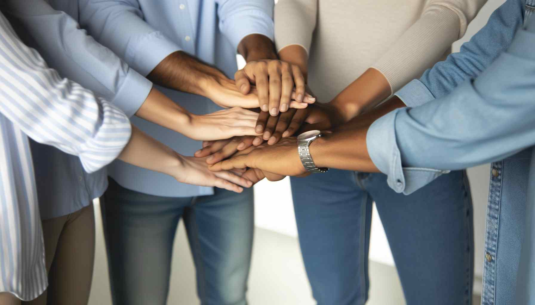 Осознанная благотворительность: плюсы и минусы