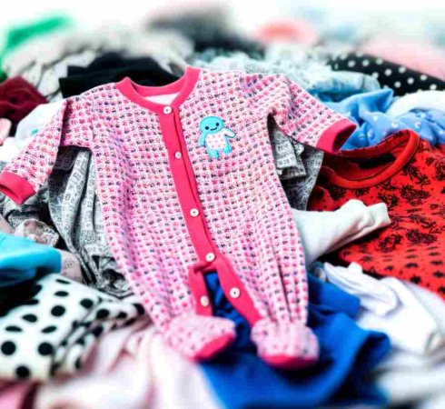 Благотворительность вещами